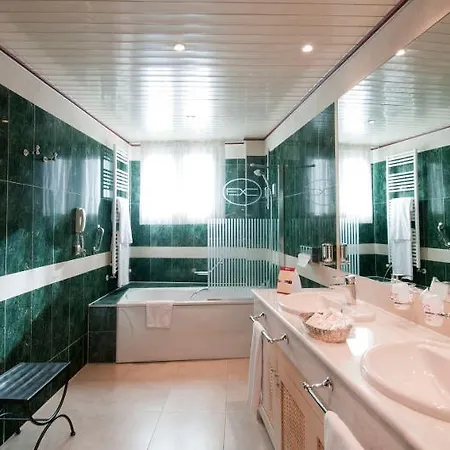 Hotel Foxa 4*